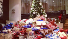 Nordic Choice Hotels startar sin julklappsinsamling Ensam julgran