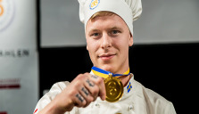 Tintin Larsson vann SM i Unga Bagare