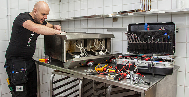 I augusti startar en utbildning för servicetekniker för restaurang- och storköksmaskiner.